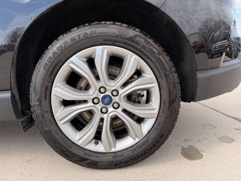 2022 Ford Edge Titanium