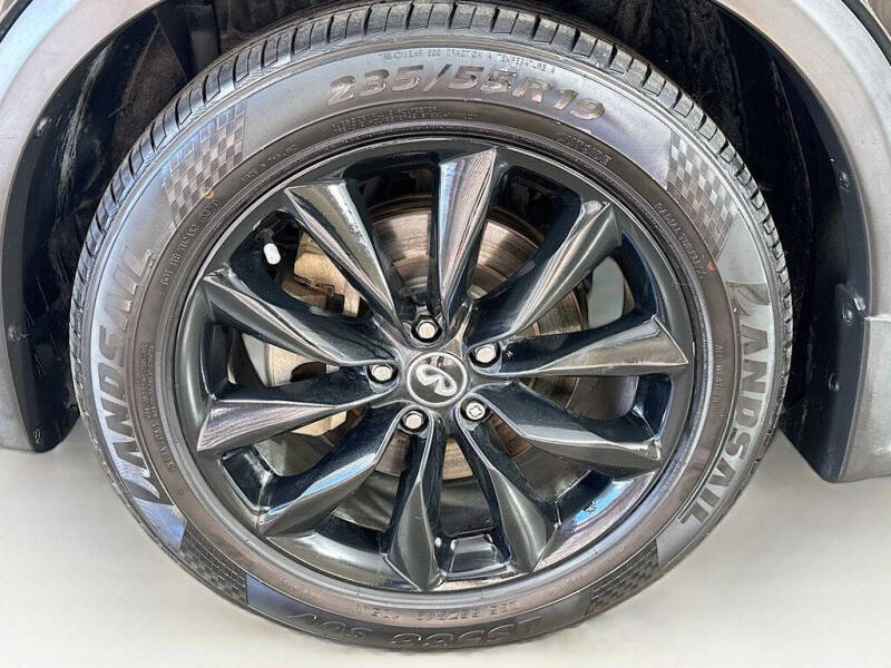 2019 Infiniti QX50 Essential