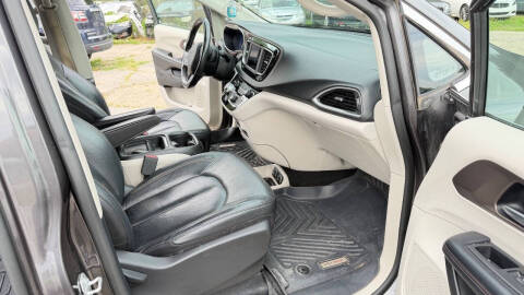 2019 Chrysler Pacifica Touring L