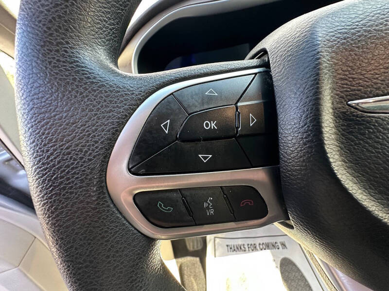 2017 Chrysler Pacifica LX