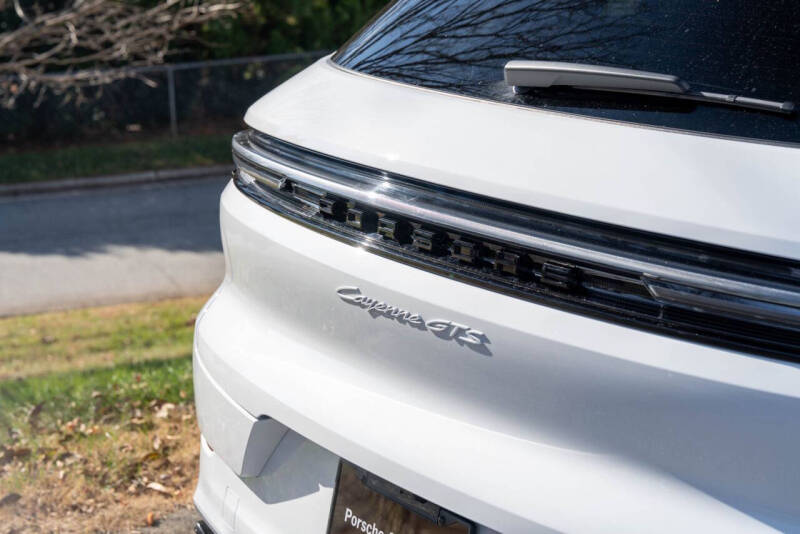 2025 Porsche Cayenne GTS