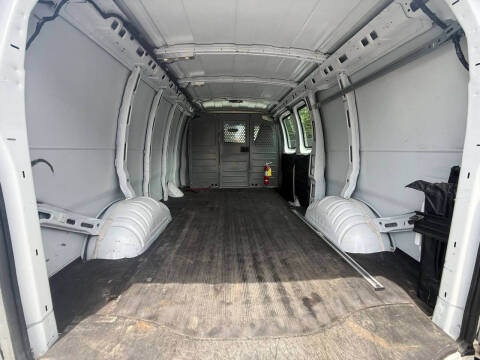 2017 Chevrolet Express 2500