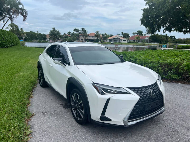 2019 Lexus UX null photo 5