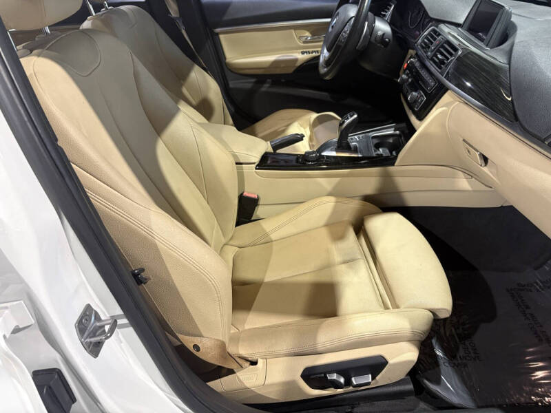 2017 BMW 3 Series 330i