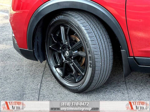 2020 Nissan Kicks SR