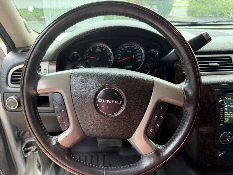 2011 GMC Yukon Denali