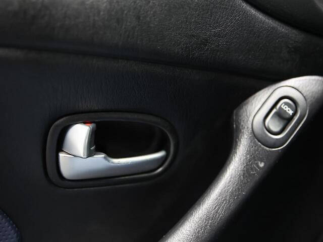 2003 Mazda MX-5 Miata