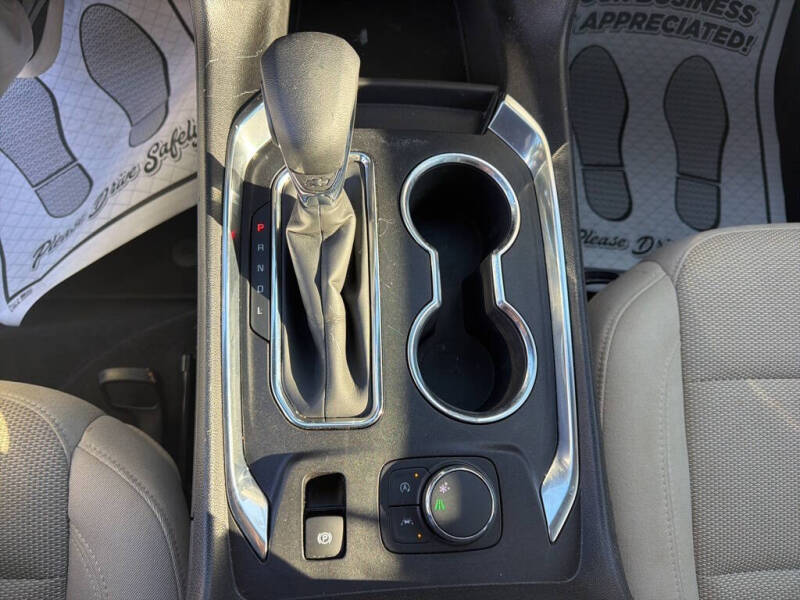 2022 Chevrolet Traverse LS