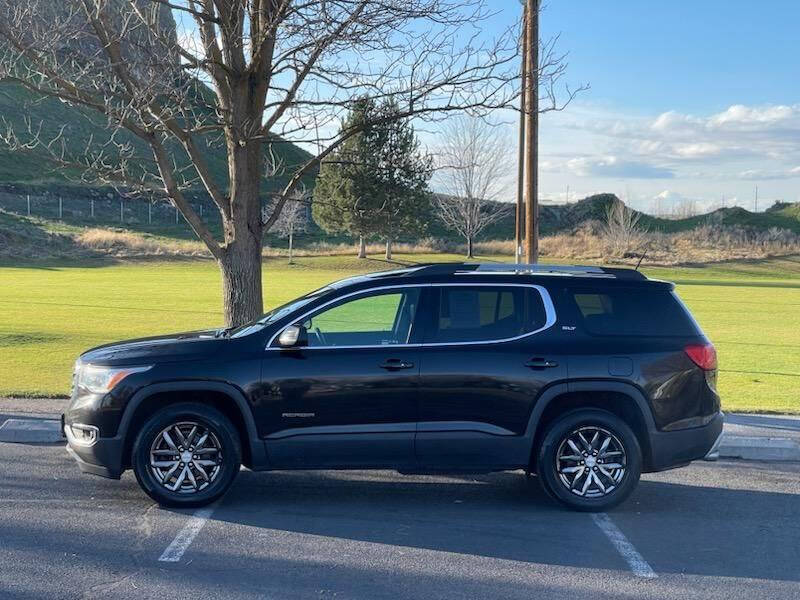 2017 GMC Acadia SLT-1