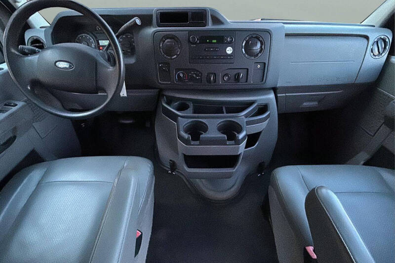 2014 Ford E-Series E-250