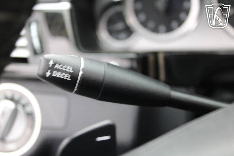 2010 Mercedes-Benz E-Class