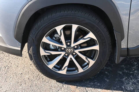 2024 Toyota Corolla Cross XLE