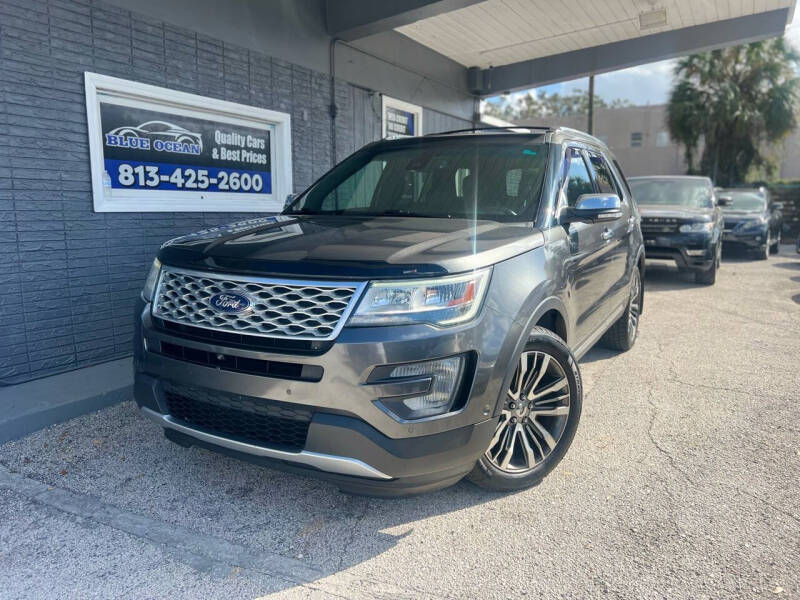 2016 Ford Explorer Platinum photo 2