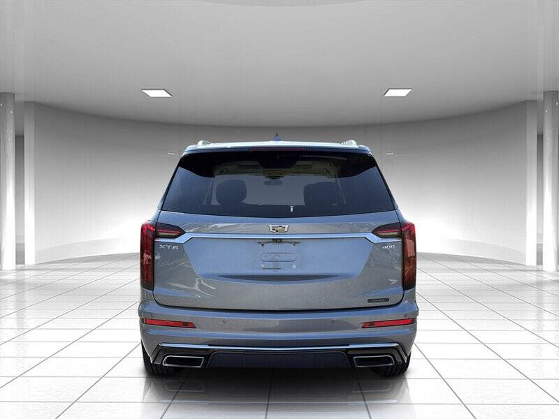2021 Cadillac XT6 4