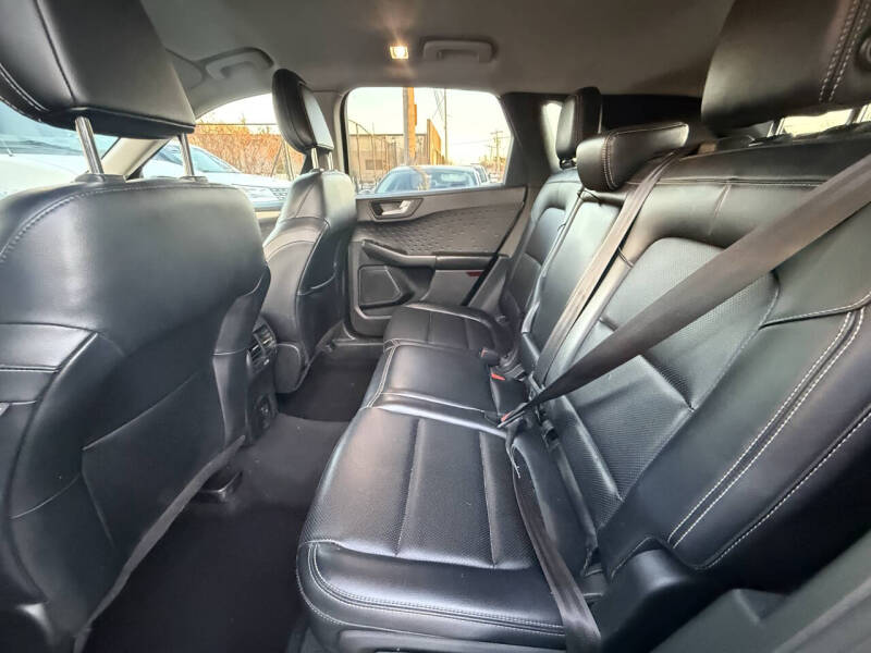 2020 Ford Escape SEL