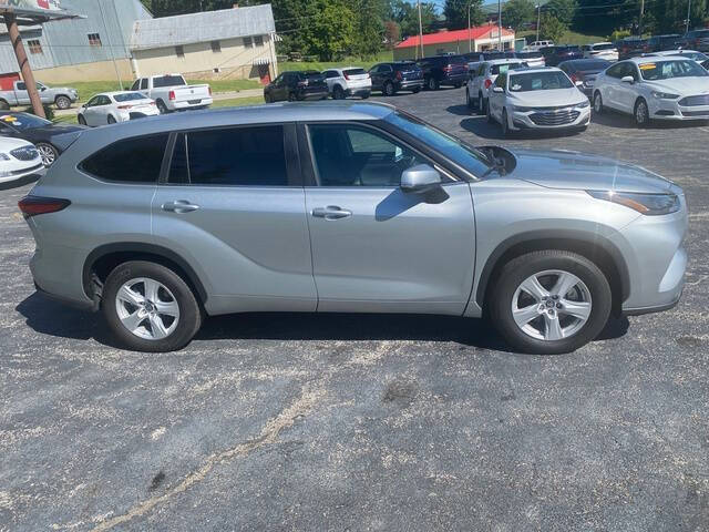 2023 Toyota Highlander LE