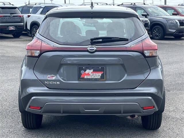 2025 Nissan Kicks Play S