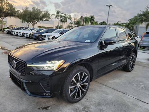 2023 Volvo XC60 B5 Plus Dark Theme