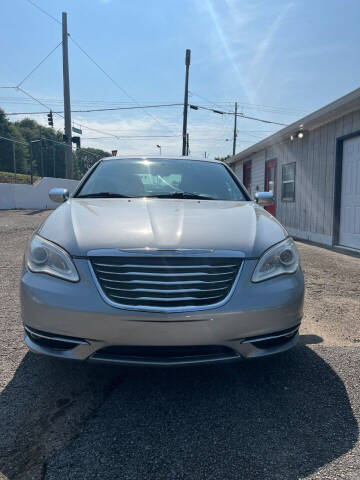 2013 Chrysler 200 for sale at Square 1 Auto Sales in Gainesville GA