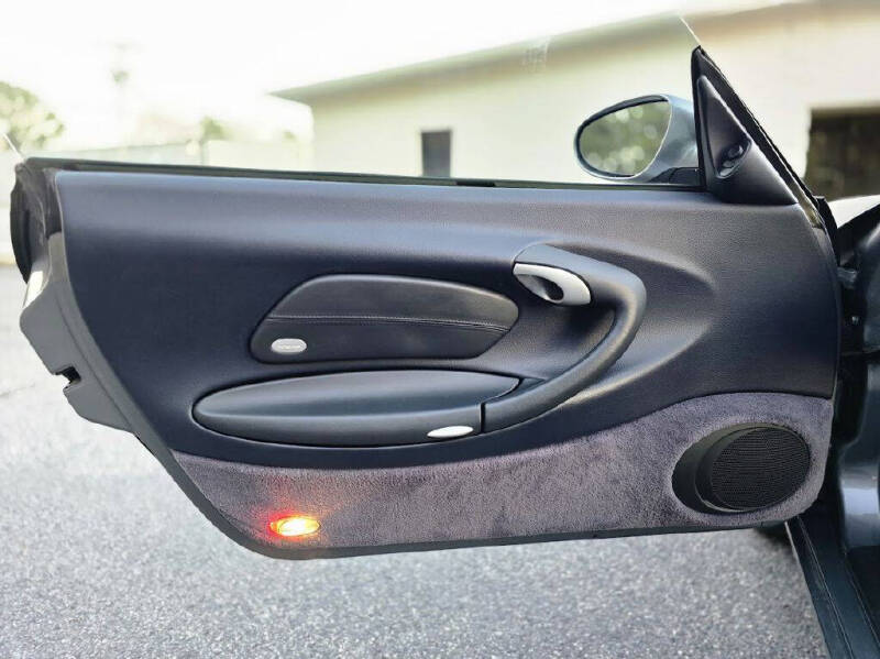 2003 Porsche 911 Carrera