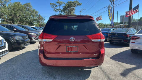 2014 Toyota Sienna