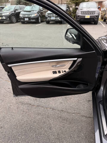 2017 BMW 3 Series 330i xDrive