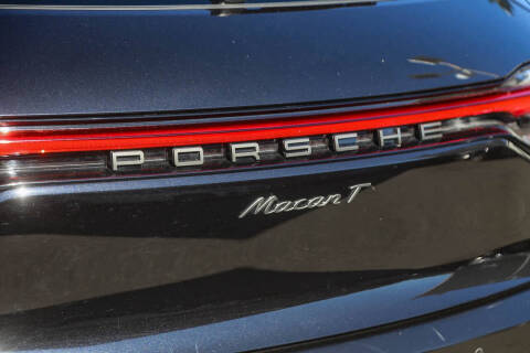 2024 Porsche Macan T