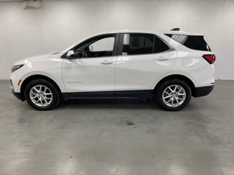 Used 2022 Chevrolet Equinox LT with VIN 3GNAXUEV7NL189226 for sale in Celina, OH