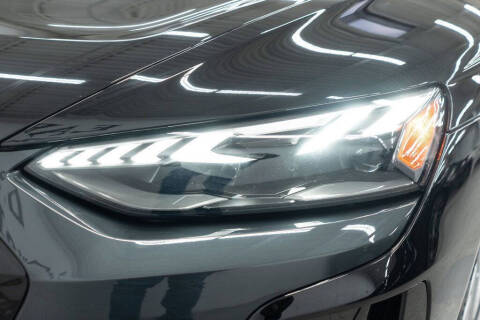 2023 Audi e-tron GT quattro Premium Plus