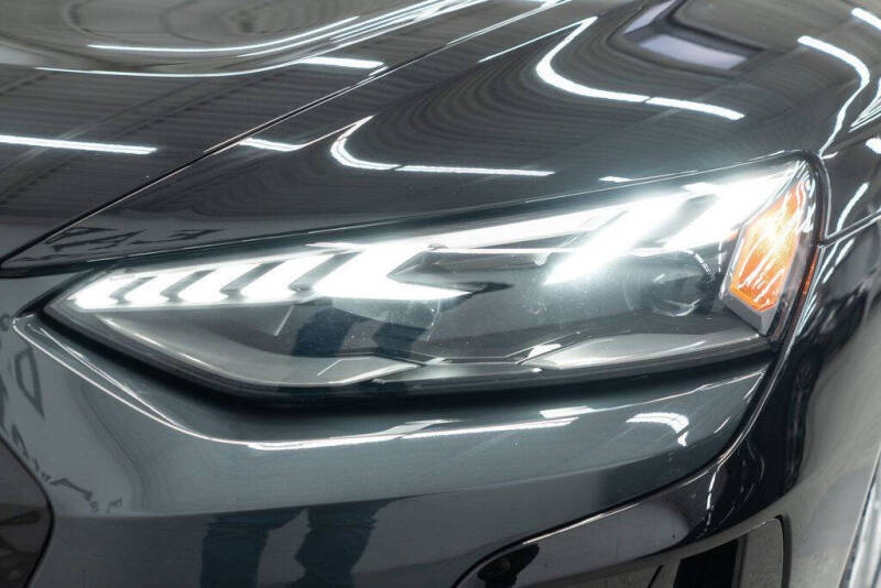 2023 Audi e-tron GT quattro Premium Plus