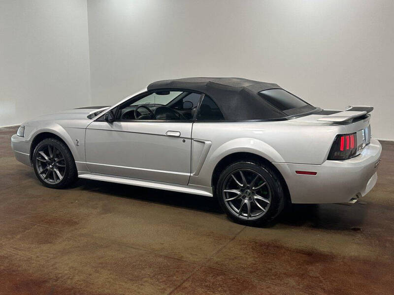 2001 Ford Mustang SVT Cobra