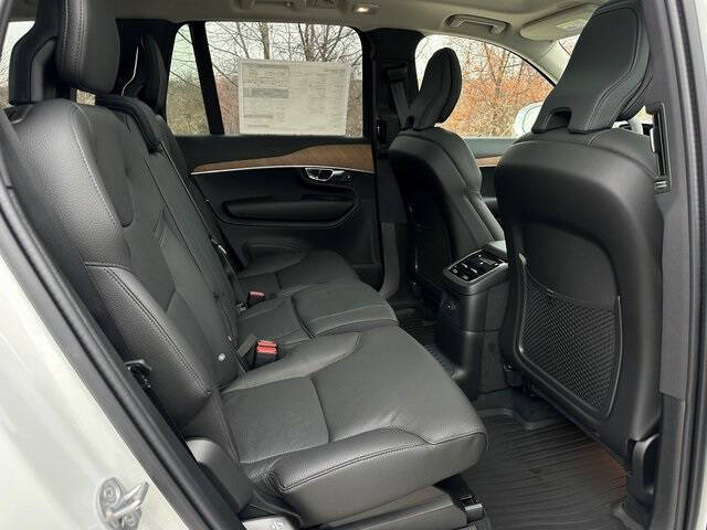 2025 Volvo XC90 T8 Plus Bright Theme 7P