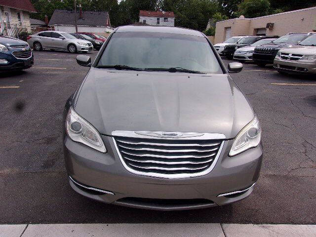 2011 Chrysler 200 Touring