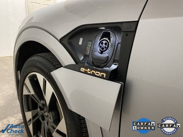 2023 Audi e-tron quattro Premium Plus