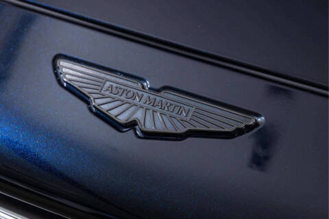 2025 Aston Martin DBX 707