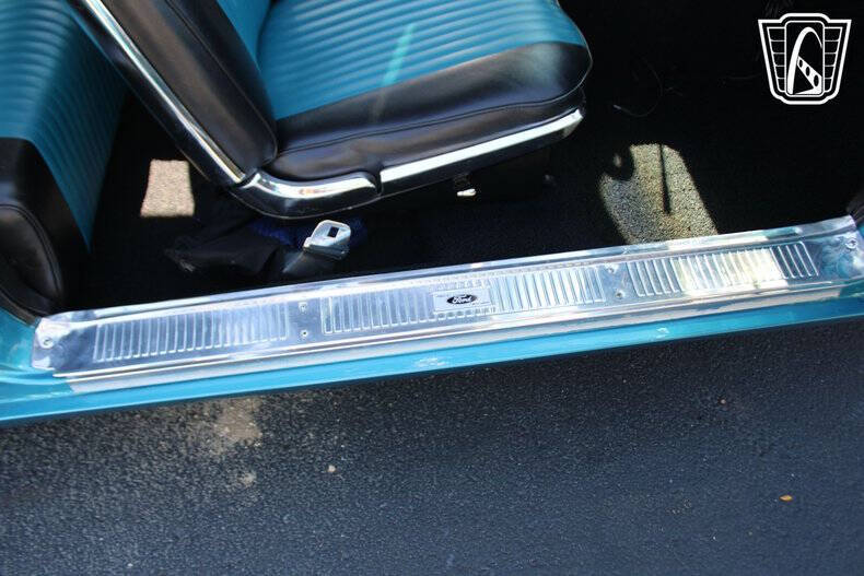 1965 Ford Thunderbird