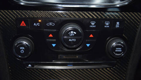 2013 Chrysler 300 SRT8