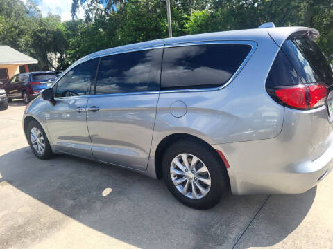 2017 Chrysler Pacifica Touring
