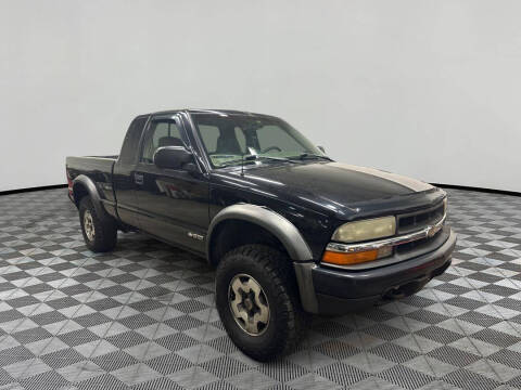 2003 Chevrolet S-10 LS