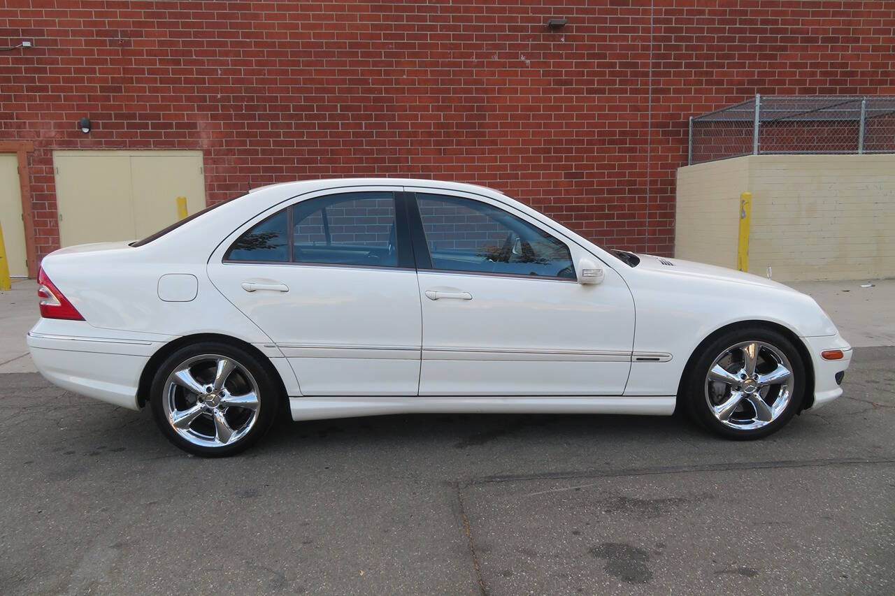 2005 Mercedes-Benz C-Class for sale at The Car Vendor LLC in Bellflower, CA