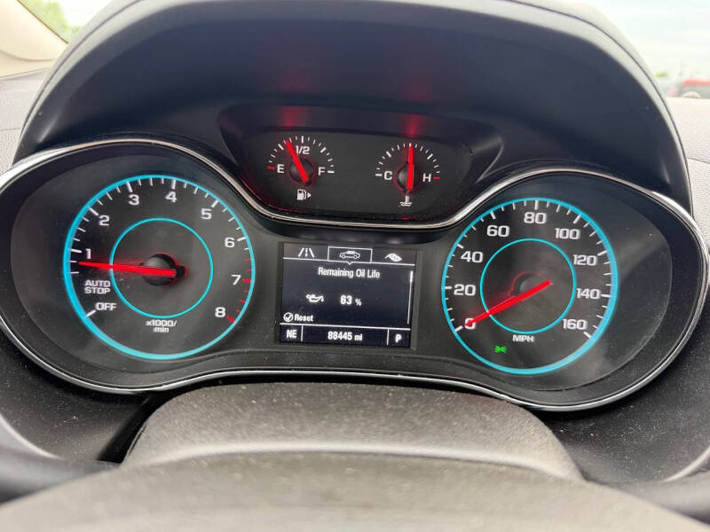 2017 Chevrolet Cruze LT Auto