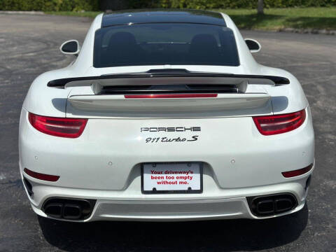 2015 Porsche 911 Turbo S