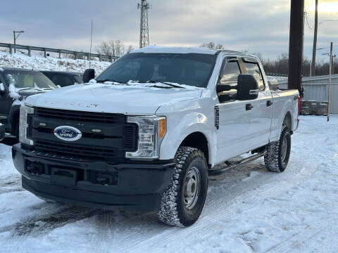 2017 Ford F-250 Super Duty for sale at OVERDRIVE AUTO SALES, LLC. in Clarksville IN