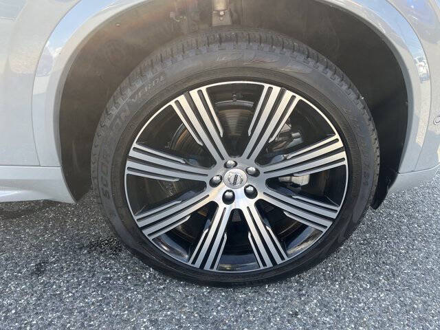 2024 Volvo XC90 Recharge T8 Ultimate Bright Theme 7P