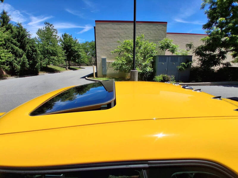 2010 Dodge Challenger SRT8
