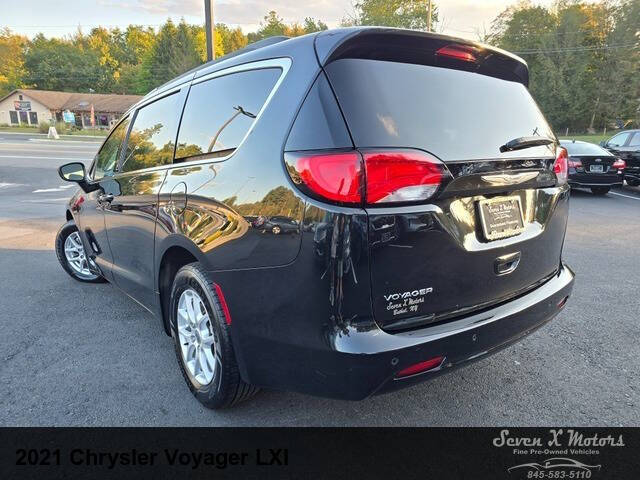 2021 Chrysler Voyager LXi