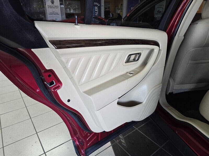 2013 Ford Taurus Limited