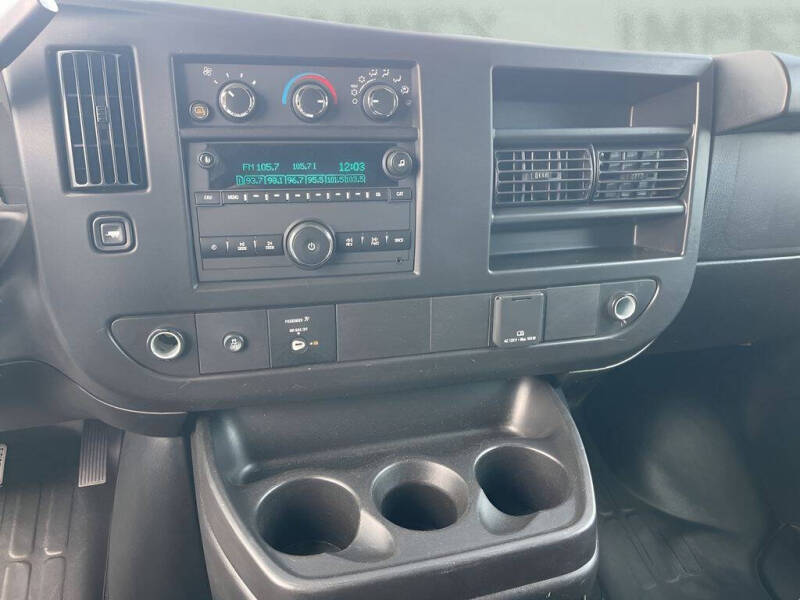 2023 Chevrolet Express 2500