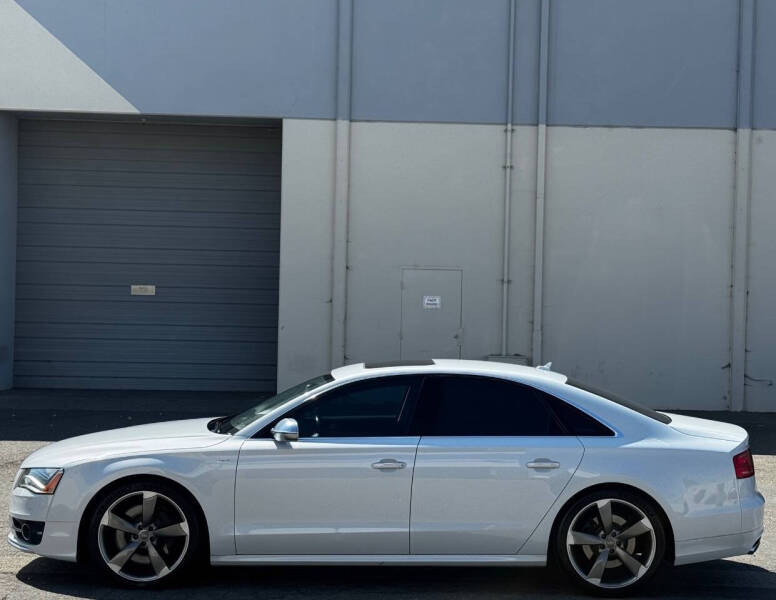 2014 Audi S8 4.0T quattro