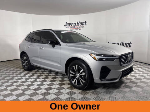 2024 Volvo XC60 B5 Core Dark Theme